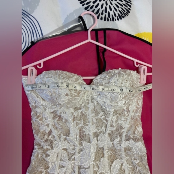 L'Amour Robyn Calla Blanche Wedding Dress - Picture 7 of 10